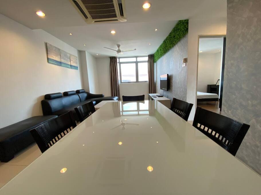 Spacious 3R,2R,Studio 5Min Walk To Time Square,Lalaport, Pool,Gym,Wifi Daire Kuala Lumpur Dış mekan fotoğraf