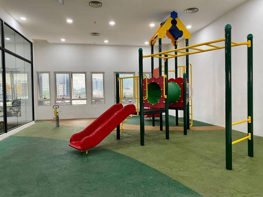 Spacious 3R,2R,Studio 5Min Walk To Time Square,Lalaport, Pool,Gym,Wifi Daire Kuala Lumpur Dış mekan fotoğraf