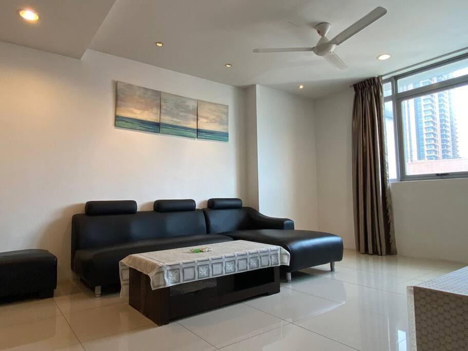 Spacious 3R,2R,Studio 5Min Walk To Time Square,Lalaport, Pool,Gym,Wifi Daire Kuala Lumpur Dış mekan fotoğraf