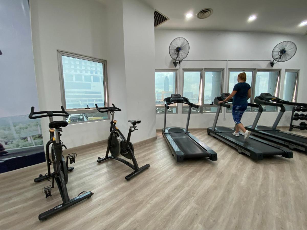 Spacious 3R,2R,Studio 5Min Walk To Time Square,Lalaport, Pool,Gym,Wifi Daire Kuala Lumpur Dış mekan fotoğraf