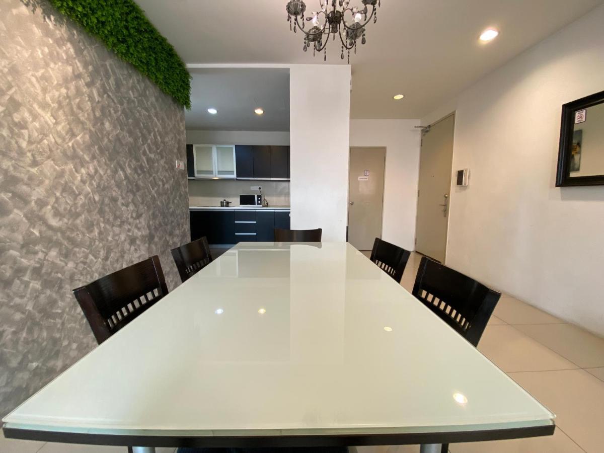 Spacious 3R,2R,Studio 5Min Walk To Time Square,Lalaport, Pool,Gym,Wifi Daire Kuala Lumpur Dış mekan fotoğraf